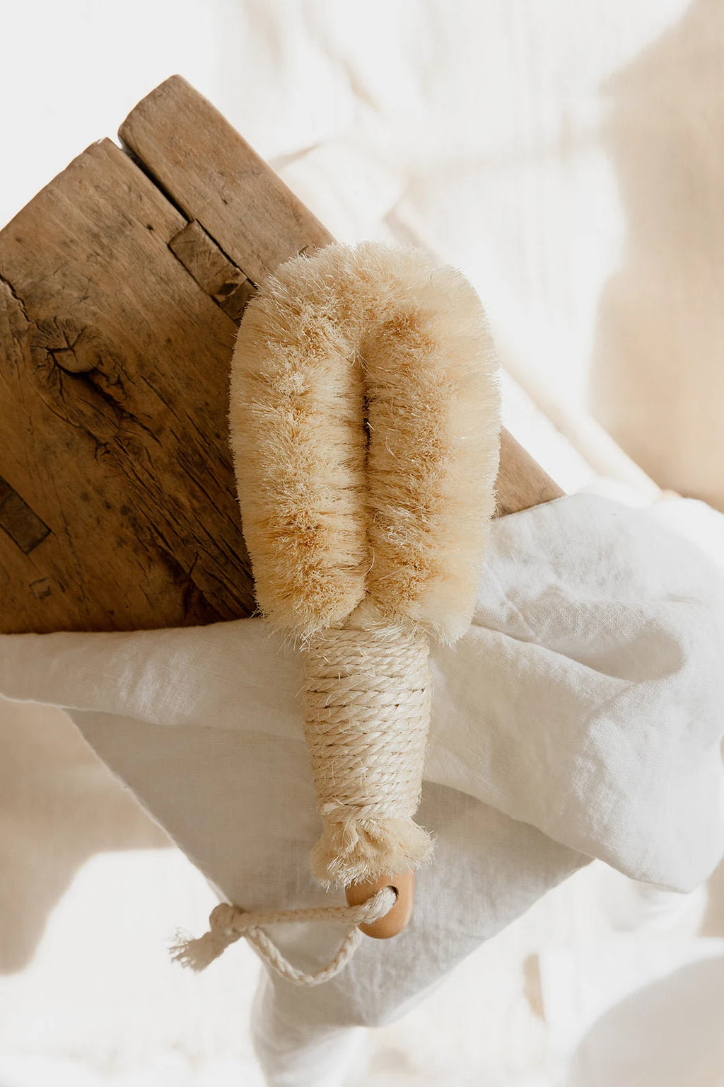 Exfoliating Dry Brush with Handle | Eco-Friendly, Vegan Dry Body Brush for Lymphatic Drainage before Shower