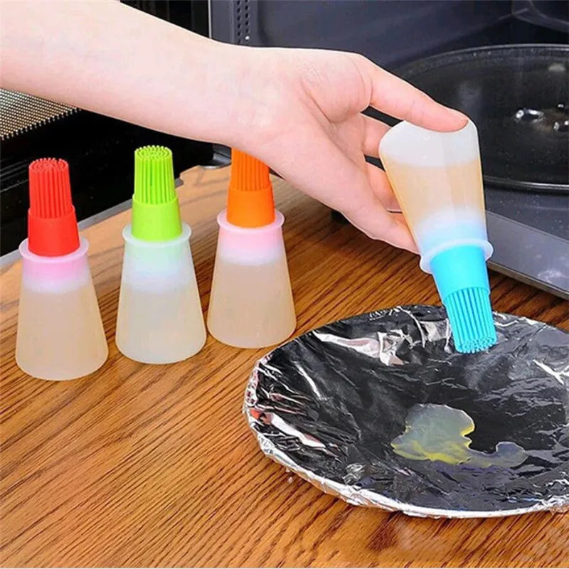 1 Pcs Portable Silicone Oil Bottle with Brush Grill Oil Brushes Liquid Oil Pastry Kitchen Baking BBQ Tool Kitchen Tools for BBQ